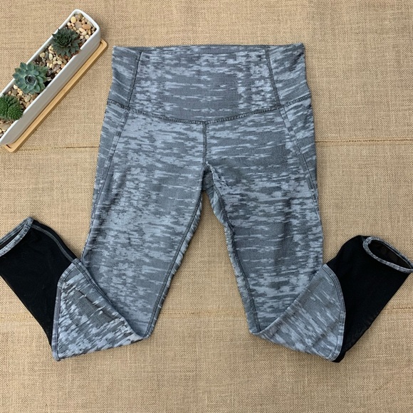 lululemon athletica Pants - Rare Lululemon Beat the Heat Legging SJBW